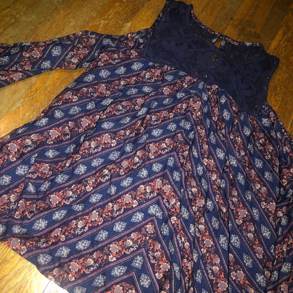 Cold shoulder top